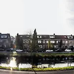 Alp De Veenen 호텔 암스텔벤