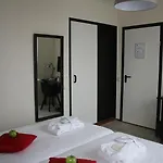 Alp De Veenen 3* 암스텔벤