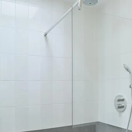 Alp De Veenen 암스텔벤