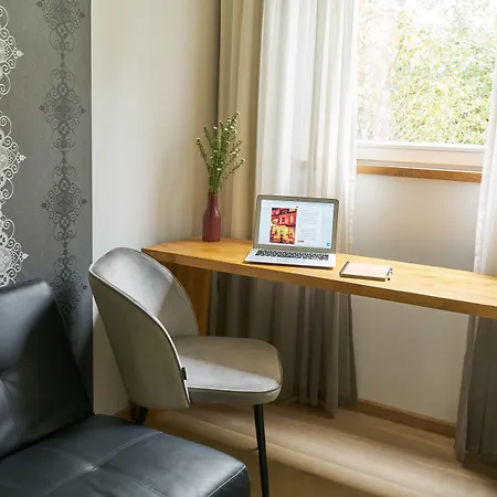 Hotel Alp De Veenen Amstelveen