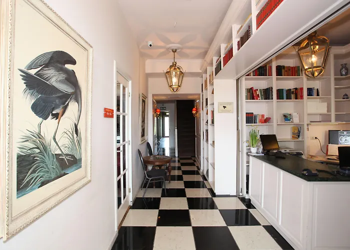 Alp De Veenen 3* אמסטלבין