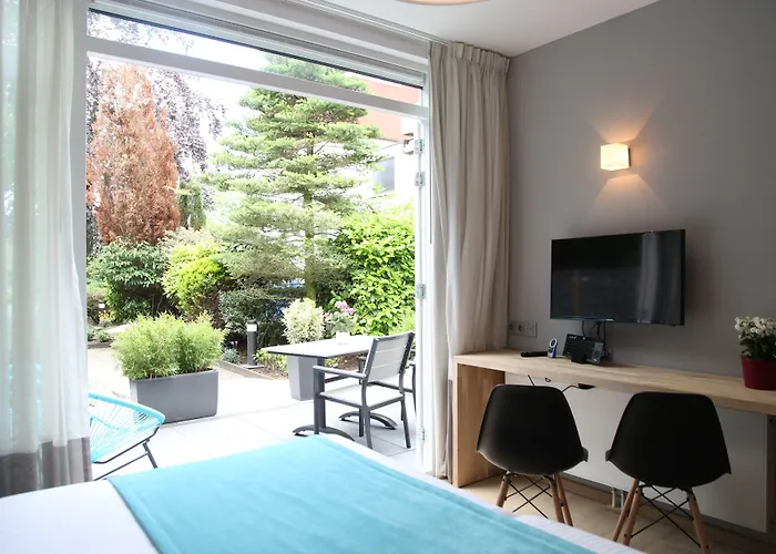 Alp De Veenen Otel Amstelveen