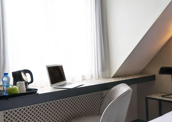 מלון Alp De Veenen אמסטלבין